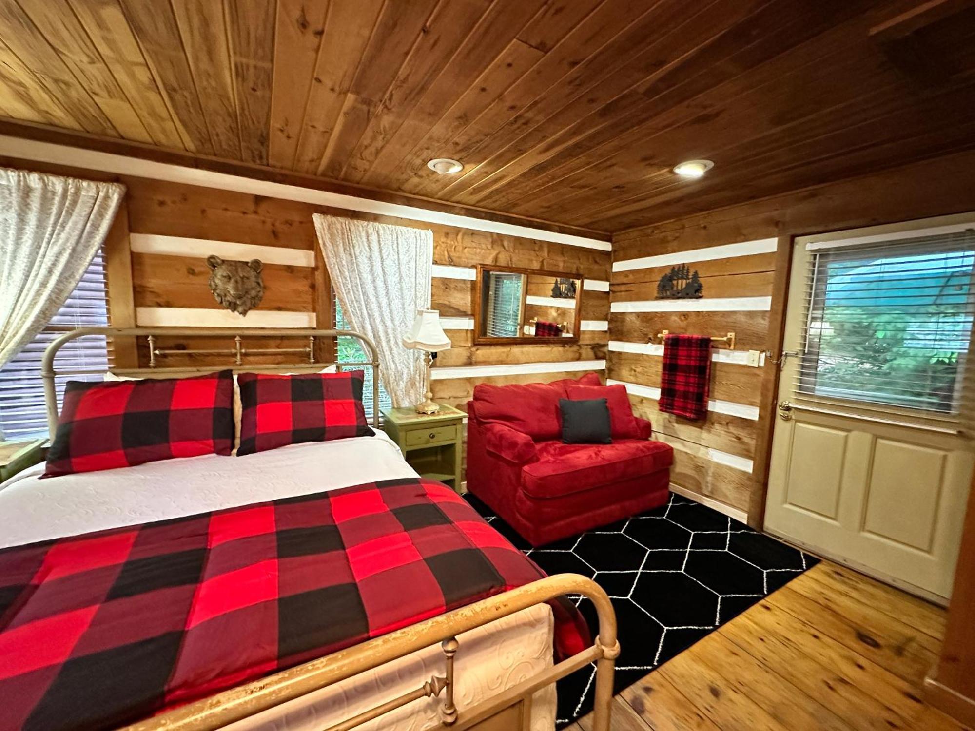 Mountainaire Inn And Log Cabins Блоуінг-Рок Екстер'єр фото
